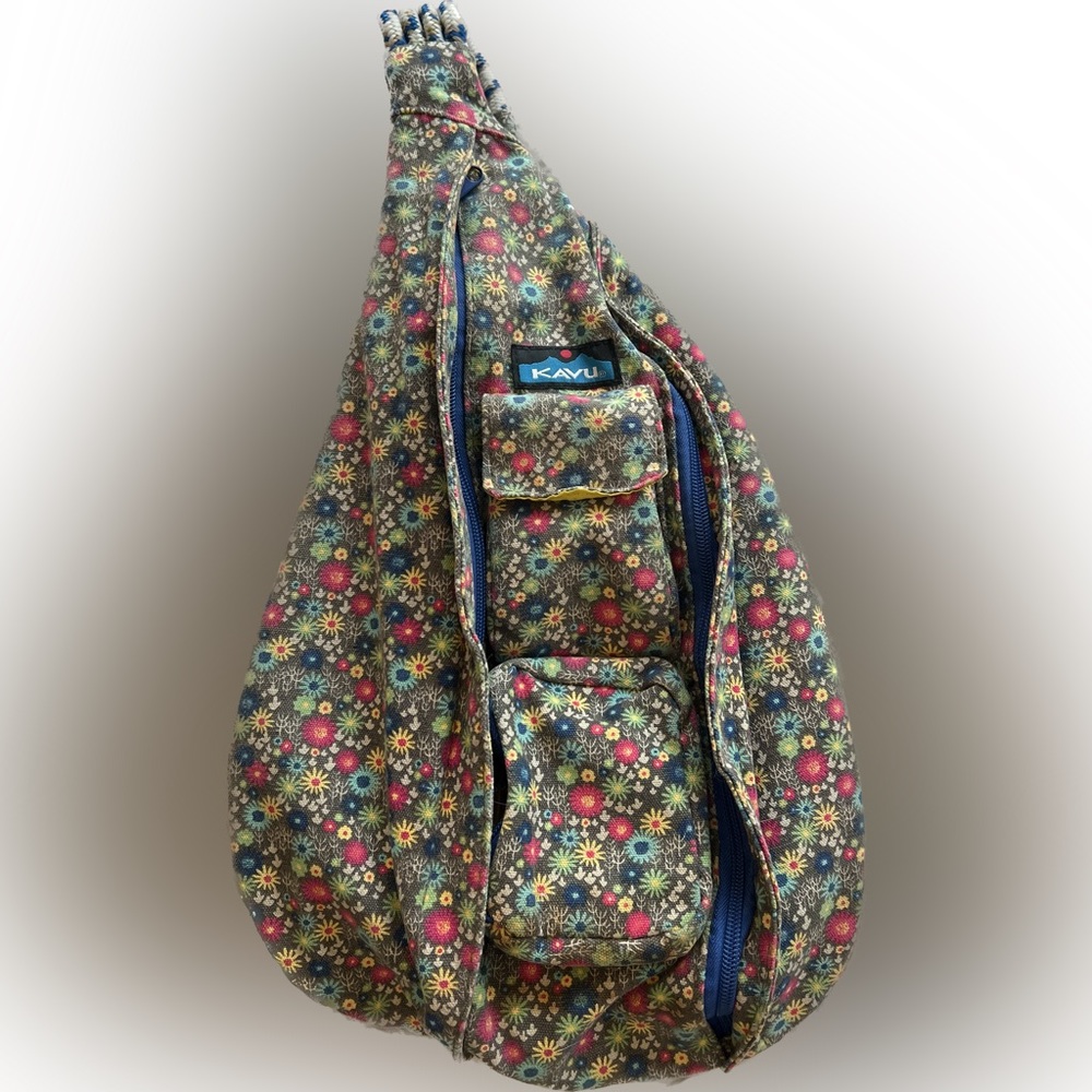 Kavu sling back backpack - floral design - great condition - hardly used